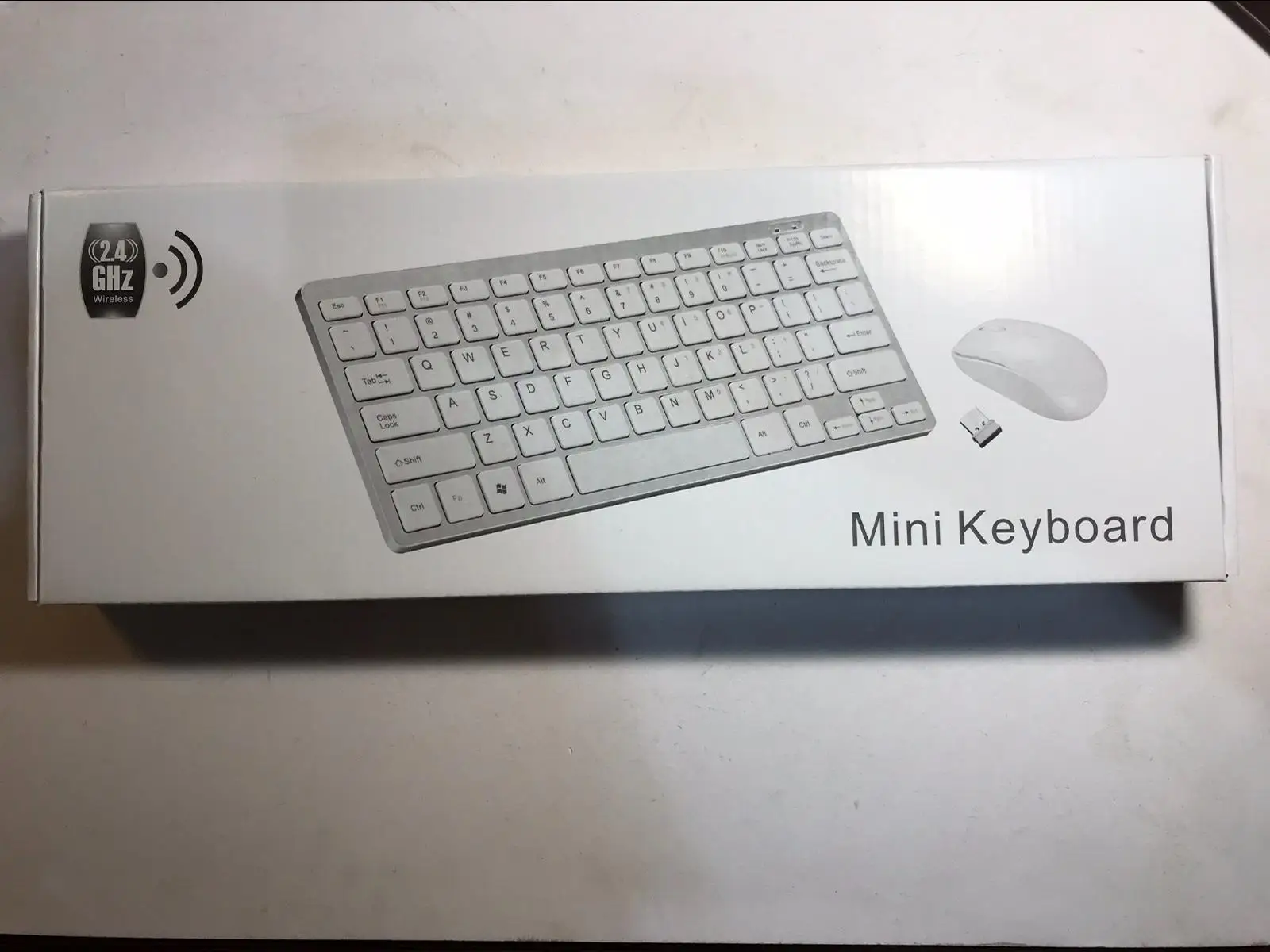 

Ultra-Thin Wireless Keyboard and Mouse Static Voice 2.4G Keyboard and Mouse Kit Wireless Keyboard and Mouse Set