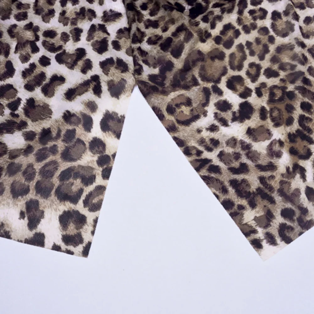 Женское облегающее платье на бретельках с леопардовым принтом | Тематическая