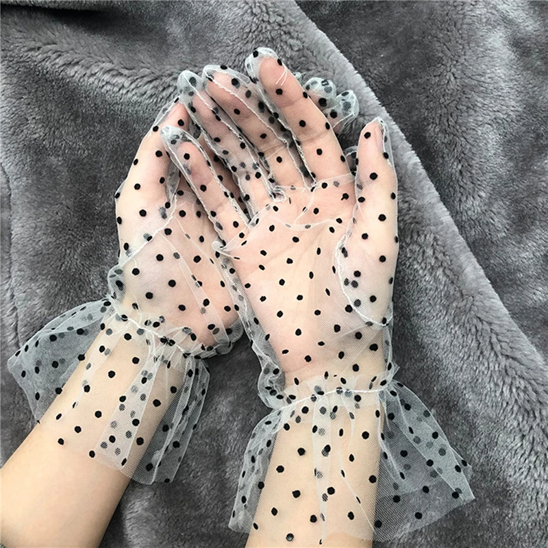 

New 1 Pair Grace Autumn Summer Women Short Tulle Elastic Gloves Lace Spots Lotus Leaf Flexible Sheers Full Finger Accessories