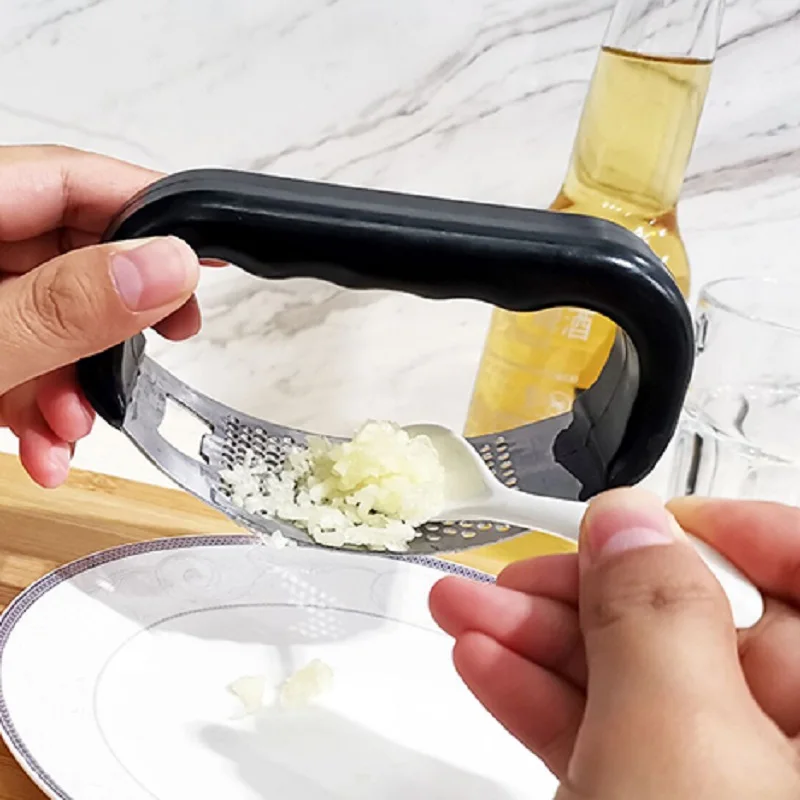 Новый изогнутый пресс для чеснока из нержавеющей стали Многофункциональный