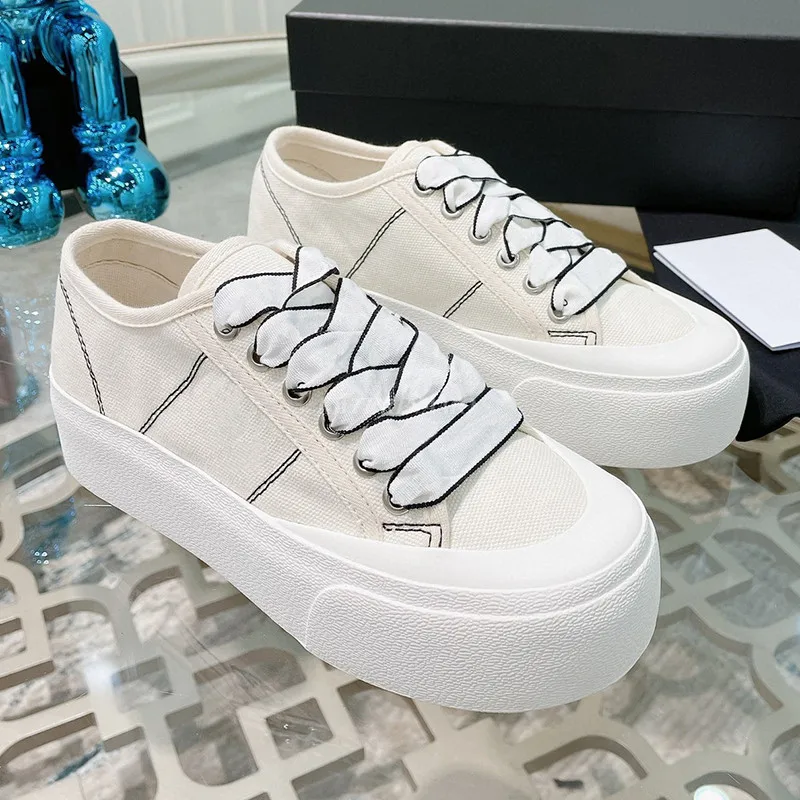 

Кеды женские на толстой подошве, холщовые удобные кроссовки с круглым носком, на шнуровке, повседневная спортивная обувь на платформе, люкс...