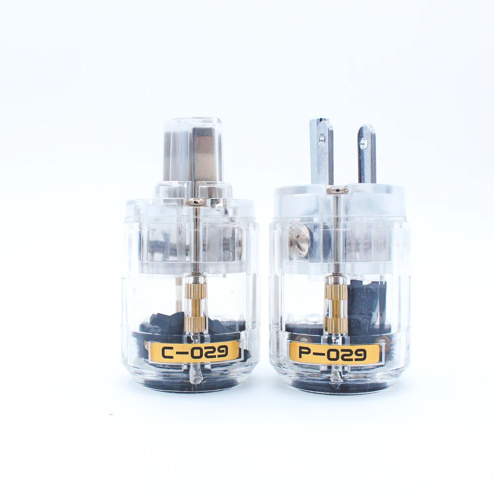 Пара стандартных и разъемов питания европейского стандарта высокоточные