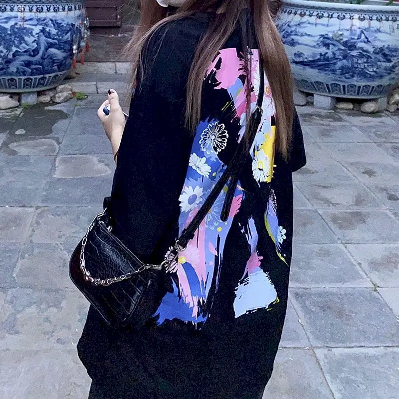 

Футболка женская оверсайз с цветочным принтом, топ свободного покроя с коротким рукавом, в готическом стиле, повседневная одежда в стиле High ...