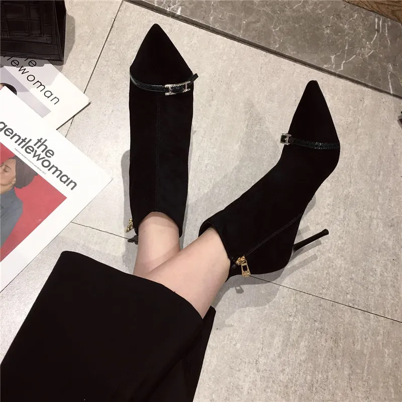 Новинка Осень зима 2019 привлекательные женские сапоги на высоком каблуке красные