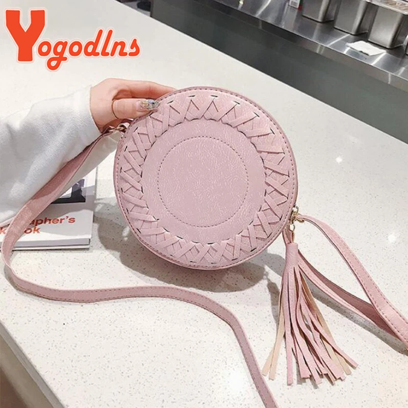 Сумка на плечо Yogodlns женская, круглая плетеная Сумочка, маленький саквояж кросс-боди для девушек, кошелек из искусственной кожи с кисточками, 2021 - изображение
