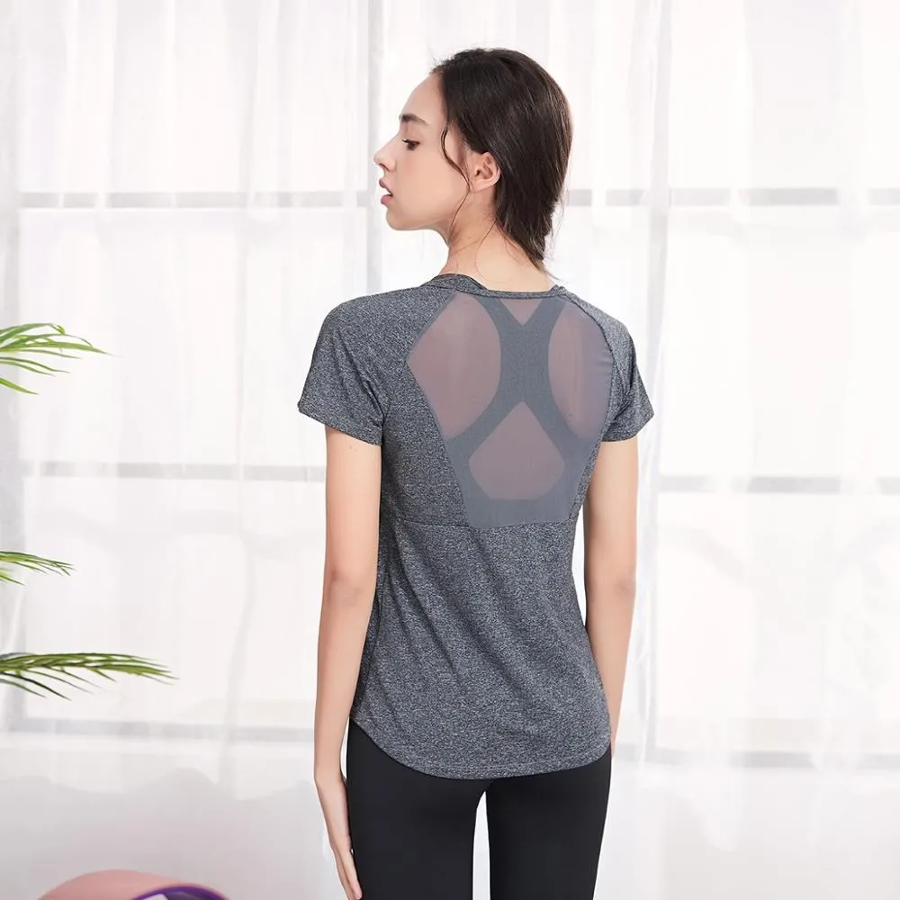 2022 Summer New Breathable Mesh Short Sleeve Loose Exercise Running Tops Gym Workout Top Sport T-shirts Women Yoga Fitness Shirt