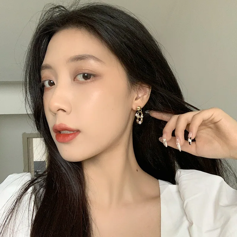 

Gold Vintage Earrings Unusual Jewelry Earrings 2021 Trend Jewelry for Women Earrings Stud Earrings Drop Dangle Earrings Pearls