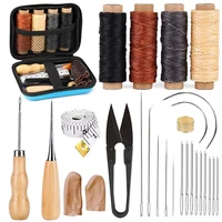 Набор инструментов, игл и ниток для шитья по коже