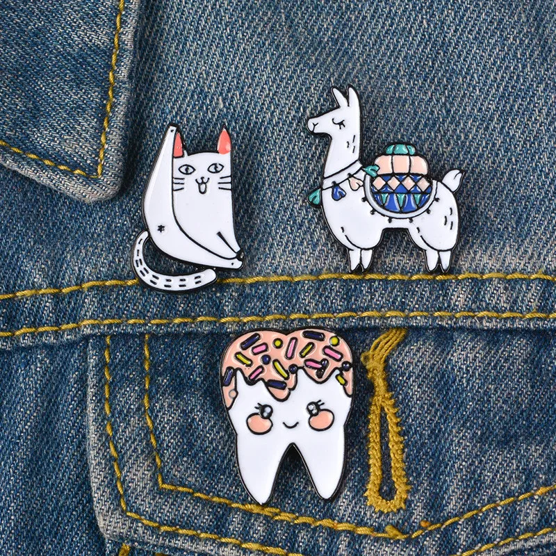 Каваи мультфильм животных эмаль Pin дети Альпака овец симпатичный значок Бабочка