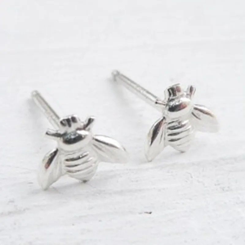 Европейские и американские маленькие серьги в форме пчелы инсектов для отправки