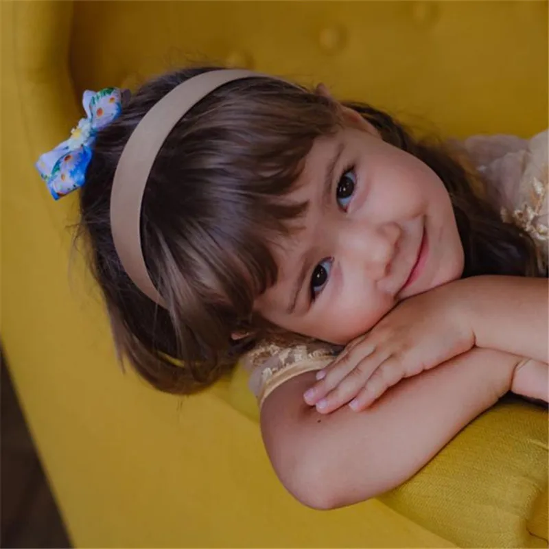 Повязка на голову женская/Детская пластик нескользящая широкая однотонная 2021| |