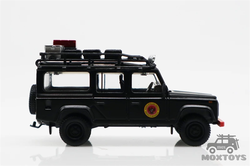 Мини GT 1:64 Land Rover Defender 110 воробьющаяся машина отлитый под давлением | Игрушки и