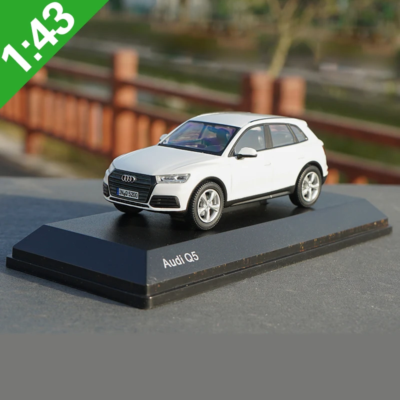 Белый 1:43 Q5 AUDI Q5 сплав модель автомобиля статическая Высокая имитационная металлическая модель автомобилей с оригинальной коробкой - Цвет: Белый
