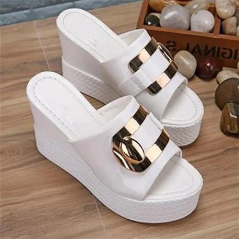 Сланцы женские со стразами летние тапочки сандалии на танкетке шлепанцы | Обувь