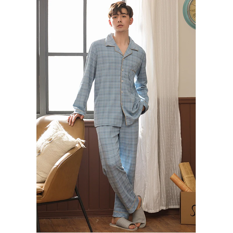 Пижама мужская хлопковая в полоску с длинным рукавом и воротником лацканами |