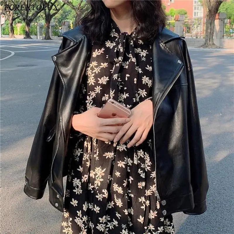 Куртка мотоциклетная Женская оверсайз из искусственной кожи мягкая гладкая