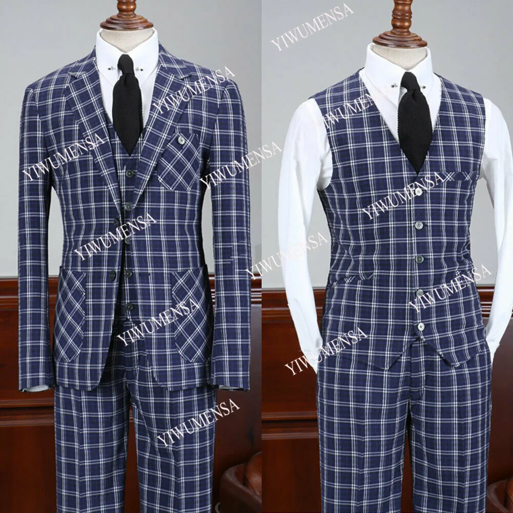 

Красивые синие маленькие клетчатые мужские костюмы с отложным воротником для жениха вечеринки строгие смокинг тонкие футы 3 штуки блейзеры...