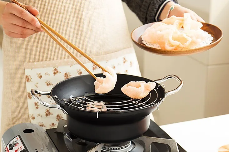 

Японская кастрюля tempura для жарки, содержащая небольшую бытовую фритюрницу, масляный фильтр, каркас, газовая плита, кухонная посуда общего по...