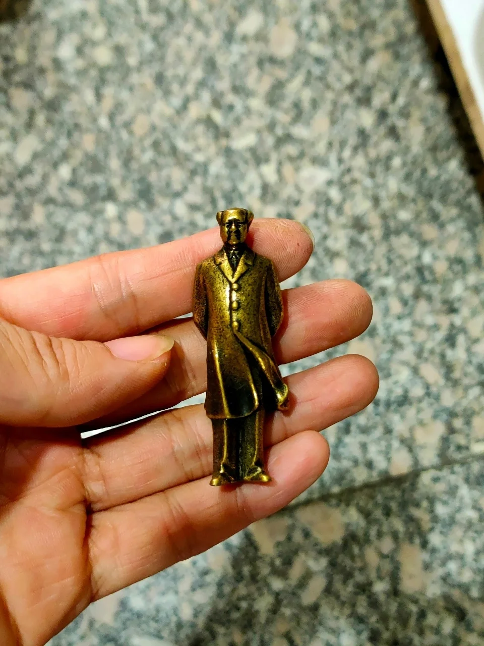

CHINA antique brass fengshui Chairman Mao small Statue Metal crafts family decorations Necklace pandent