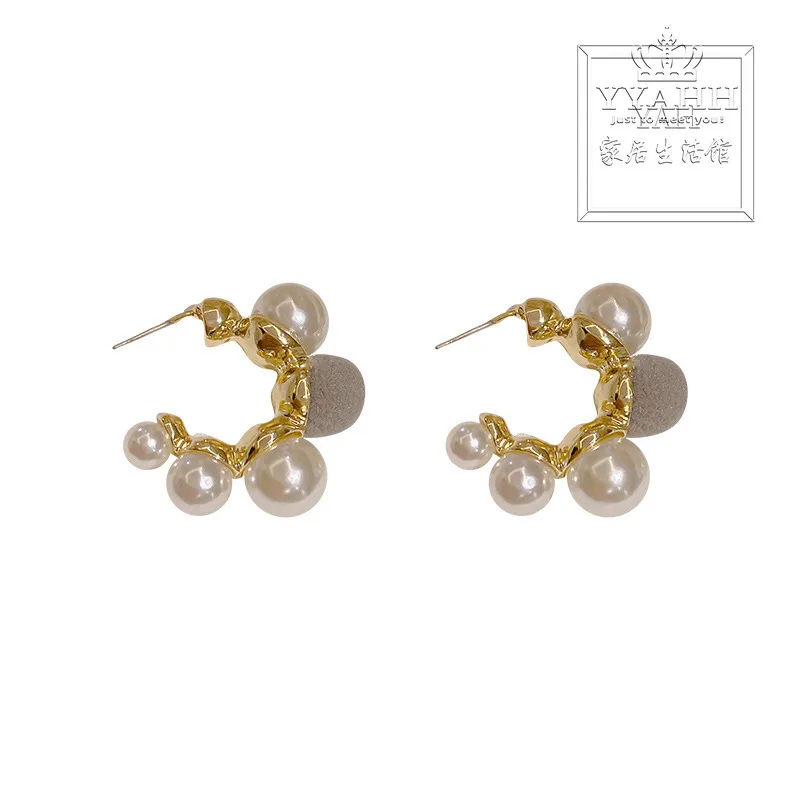 

Fashionable Design Earring of Korea Qiu Dong, Pearl Bulb C Ear Ring Is Melting Fashionable Tide Earring Female