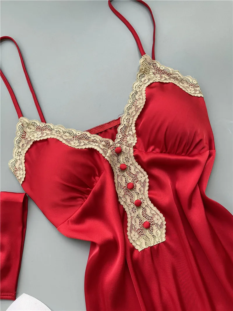 

Women's Sleep & Lounge