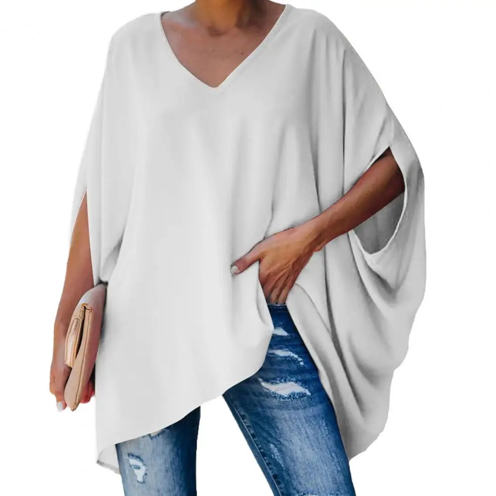 

Блузка женская свободного покроя с рукавом «летучая мышь» и V-образным вырезом