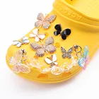 Металлическая подвеска в виде крокодиловой обуви, бабочки, сабо, украшение в виде короны для девочек, красочная аксессуары листик блестящая бутылочка, подарок для детей, 1 шт.