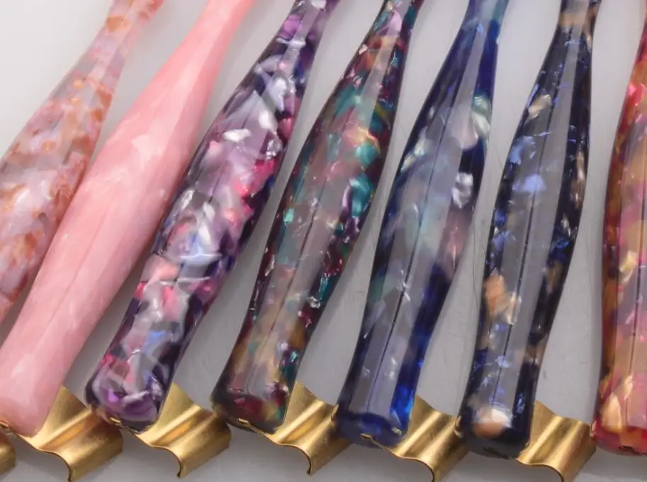 Ceny Wysokiej Klasy Okrągłe Body Kwiat żywica Miedziorytu Pióro Do Kaligrafii Pióro Do Zanurzania Uchwyt Na Przekątnej Pręt Klasyczny Styl Cekiny Styl