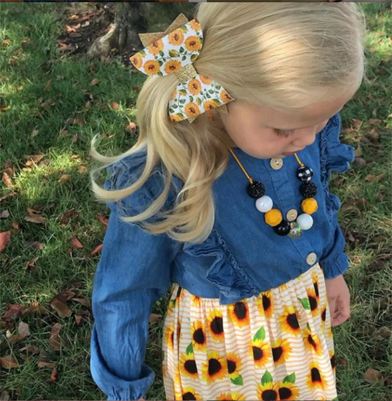 Джинсовое платье для девочек 1-7 лет с цветочным принтом оборками и длинным