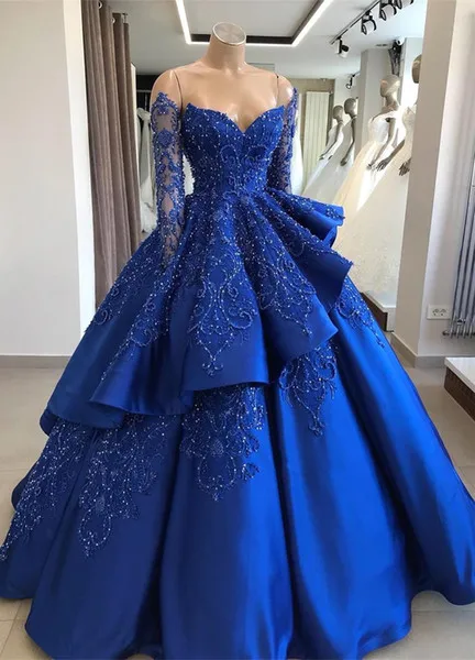 

Роскошные атласные королевские синие платья для Quinceanera с длинными рукавами и открытыми плечами, многослойное бальное платье с бусинами, Изысканное вечернее платье принцессы для выпускного вечера