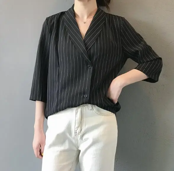

Cultiseed Women Korean Striped Shirts Blouses Tops Female Vintage Office Work Long Sleeve Shirts Coat Ladies V neck Shirts Top