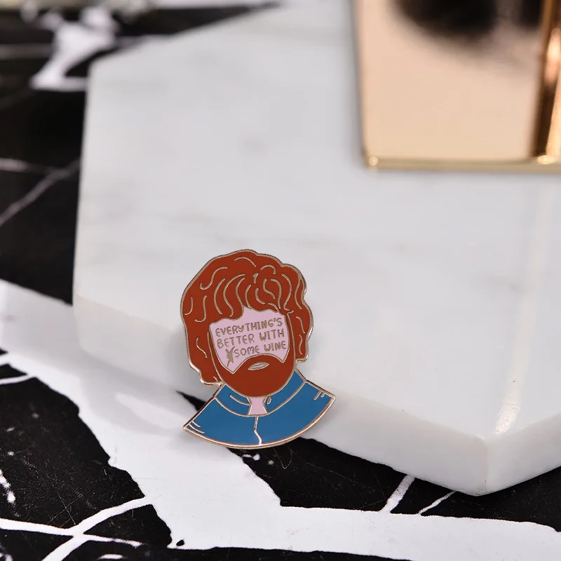 Все в порядке с тирионом ланнистером небольшим количеством вина на животе эмалью