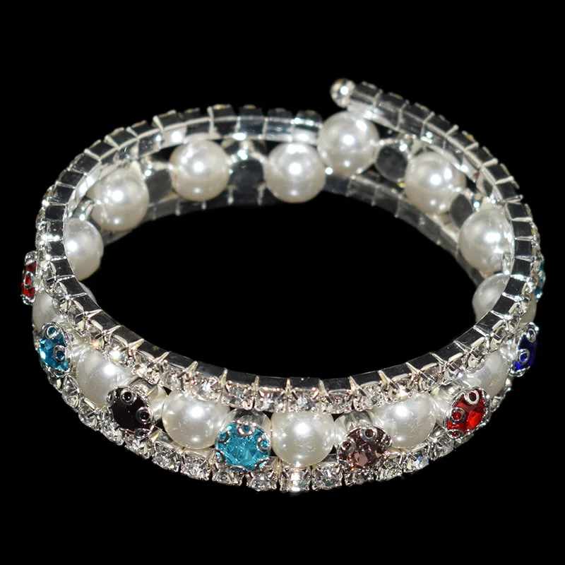 Женский браслет с искусственным жемчугом золотистый и серебристый 3 рядами