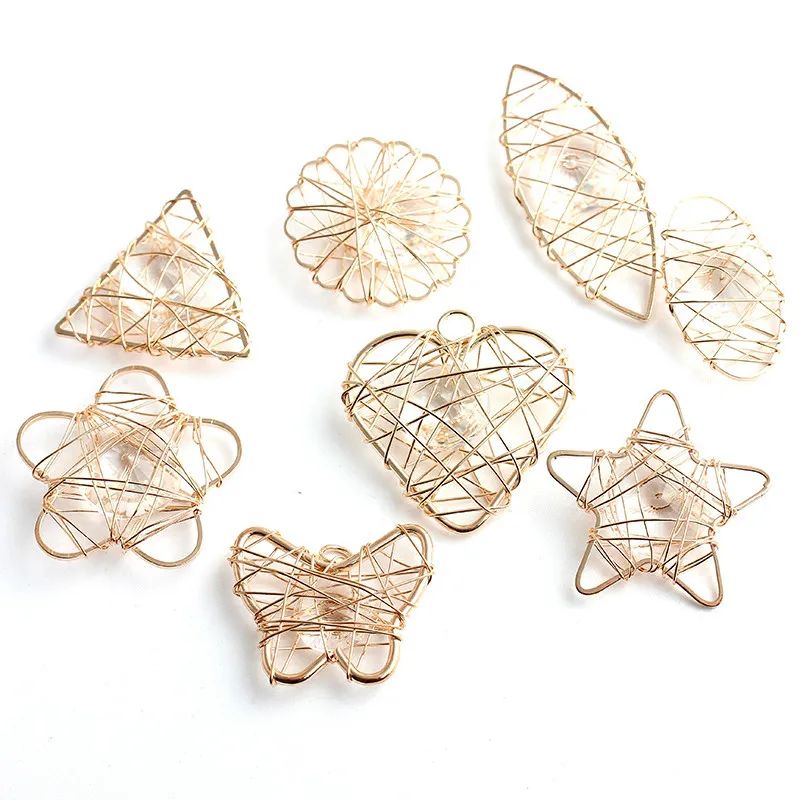 Новинка серьги-гвоздики с медной проволокой и подвеской в виде бабочки