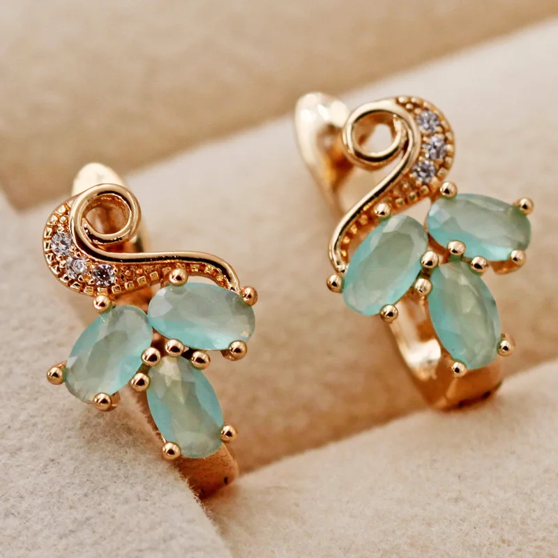 Роскошные серьги кольца для женщин из белого золота с фиолетовым цирконием