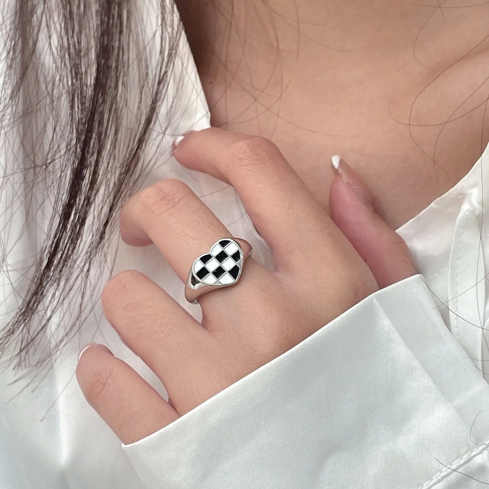 

S925 sterling silver ring fashion retro classic personality style black and white opening shape jewelry gift for lover