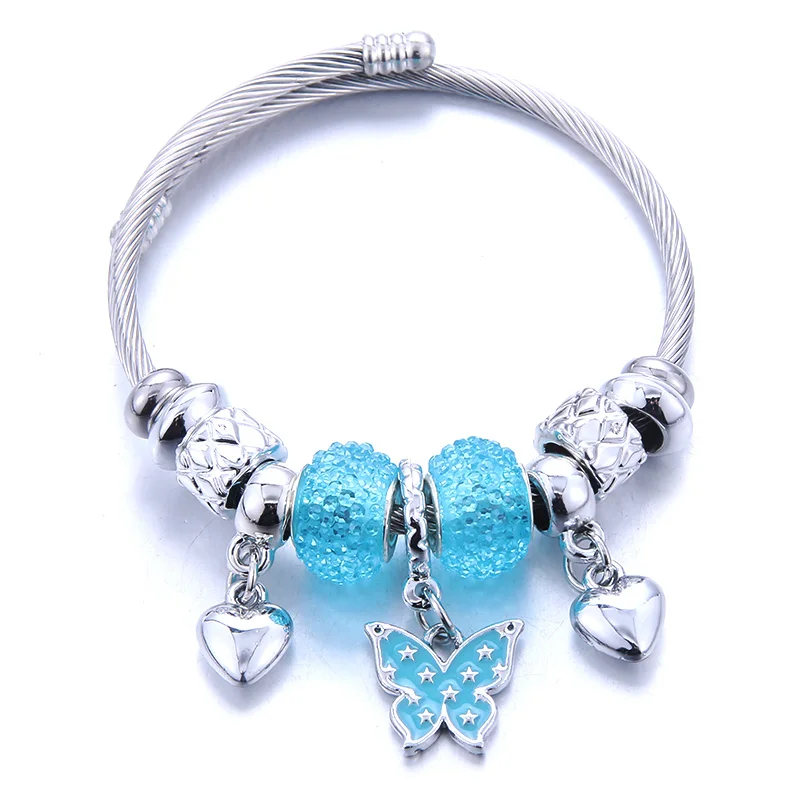 Браслет с бусинами и подвесками-бабочками в форме сердца | Украшения аксессуары