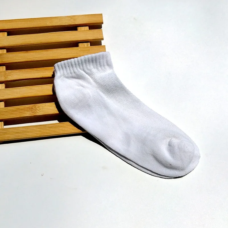 

Manufacturers breathable mesh solid color boat socks sports socks men's short tube stall socks wholesale