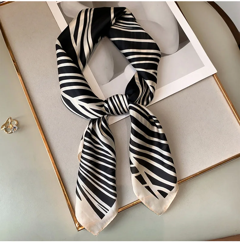 

Designer Brand Square Silk Scarf Women Fashion Print Small Neck Scarfs Office Lady Hair Band Foulard Hand Kerchief Female Bandan
