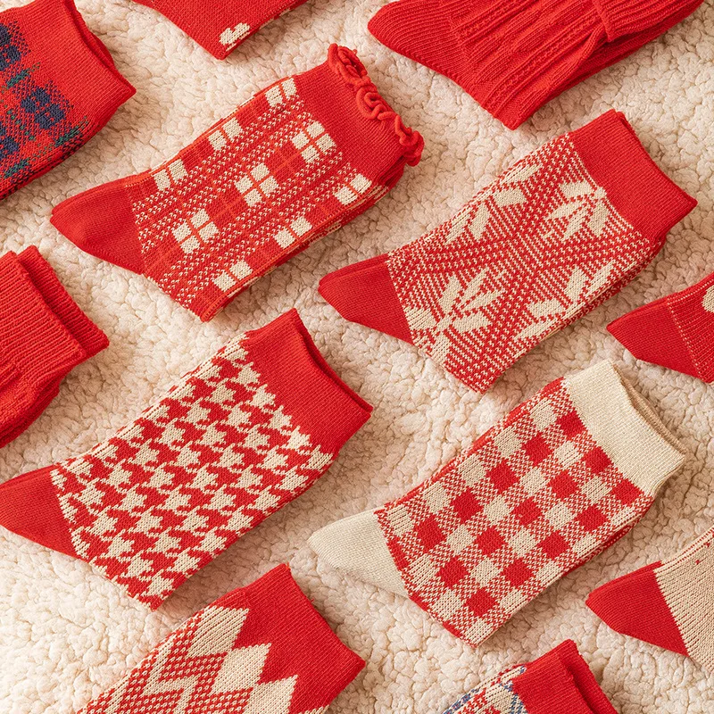 Celebrates The New Year Lucky Socks Red Socks 11 PAIRS Women's Stockings Winter Middle Tube Socks Wedding Gifts Cotton Sock