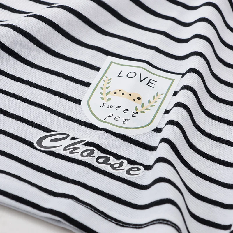 

2021 new dog clothes for small dogs Clothing cats chihuahua supplies products french bulldog pets acessorios Black white stripes