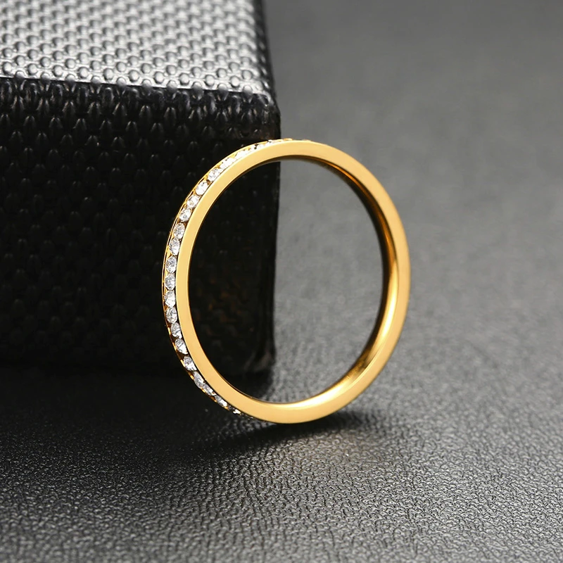 Vnox 2mm Bling CZ Stones Ring for Women Lady Gold Tone Stainless Steel Shinny Crystal Finger Band Elegant Jewelry