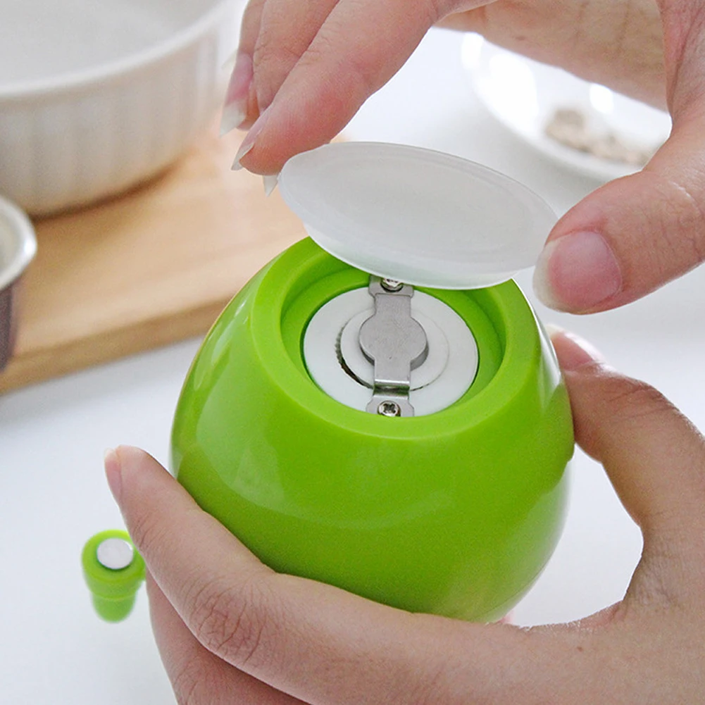 

Grinder Creative Fruit Shape Manual Grinder Family Travel Kitchen Supplies