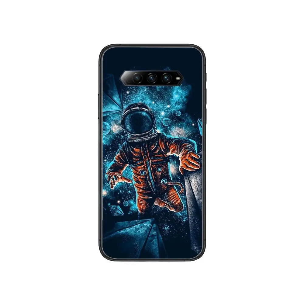 

Creative Space Astronaut Anime Phone Case For xiaomi Black Shark 2 3 3s 4 Pro Helo Black Cover Silicone Back Prett