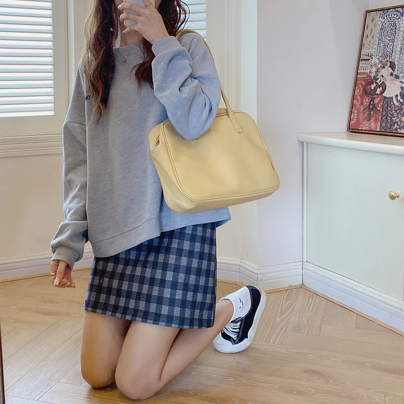 Large Capacity Women Handbags Soft PU Leather Ladies Shoulder Bag Simple Fashion Solid Color Female Underarm Bags Travel Tote