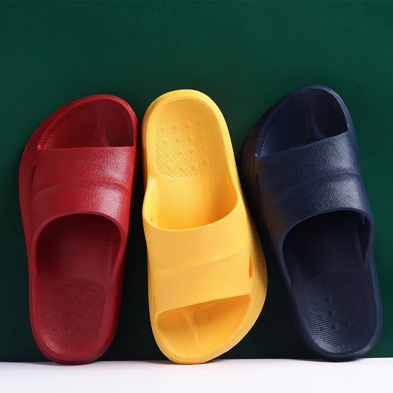 

Wholesale Home Solid Color Slippers Men Outdoor Anti-Slip Indoor Bath Soft Bottom Bathroom Sandals Women In Four Seasons Slides