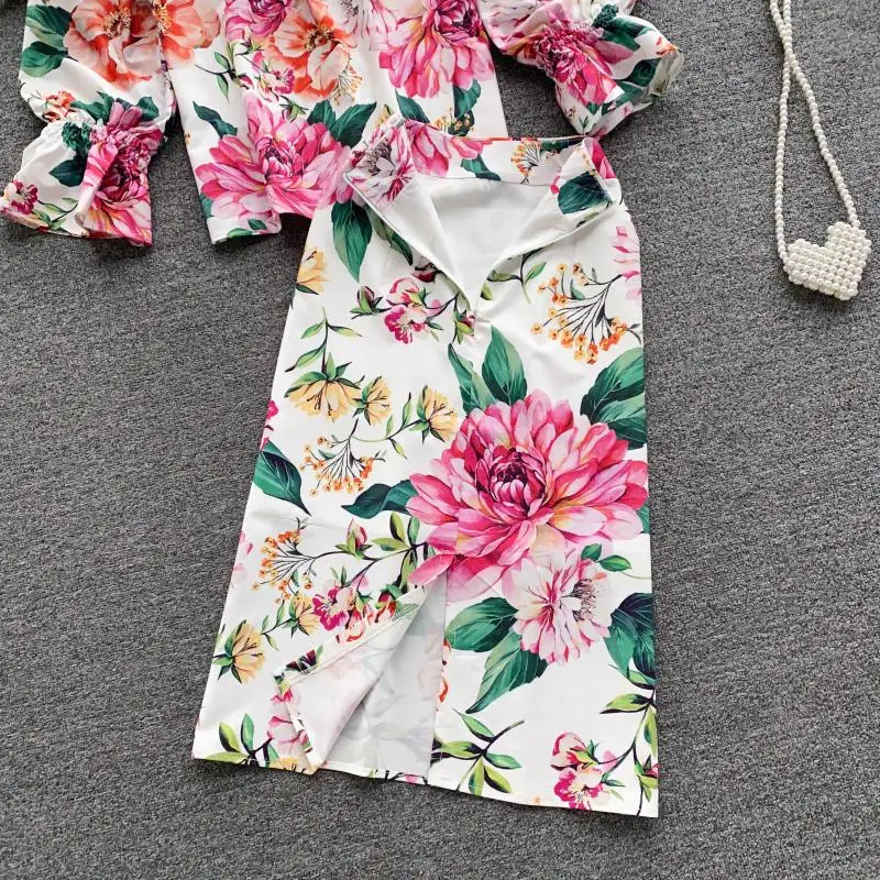 

2021 Autumn Slim Holiday Floral Woman Chic Floral Print Women Shorts Long Sleeve Blouse and Mermaid Skirts