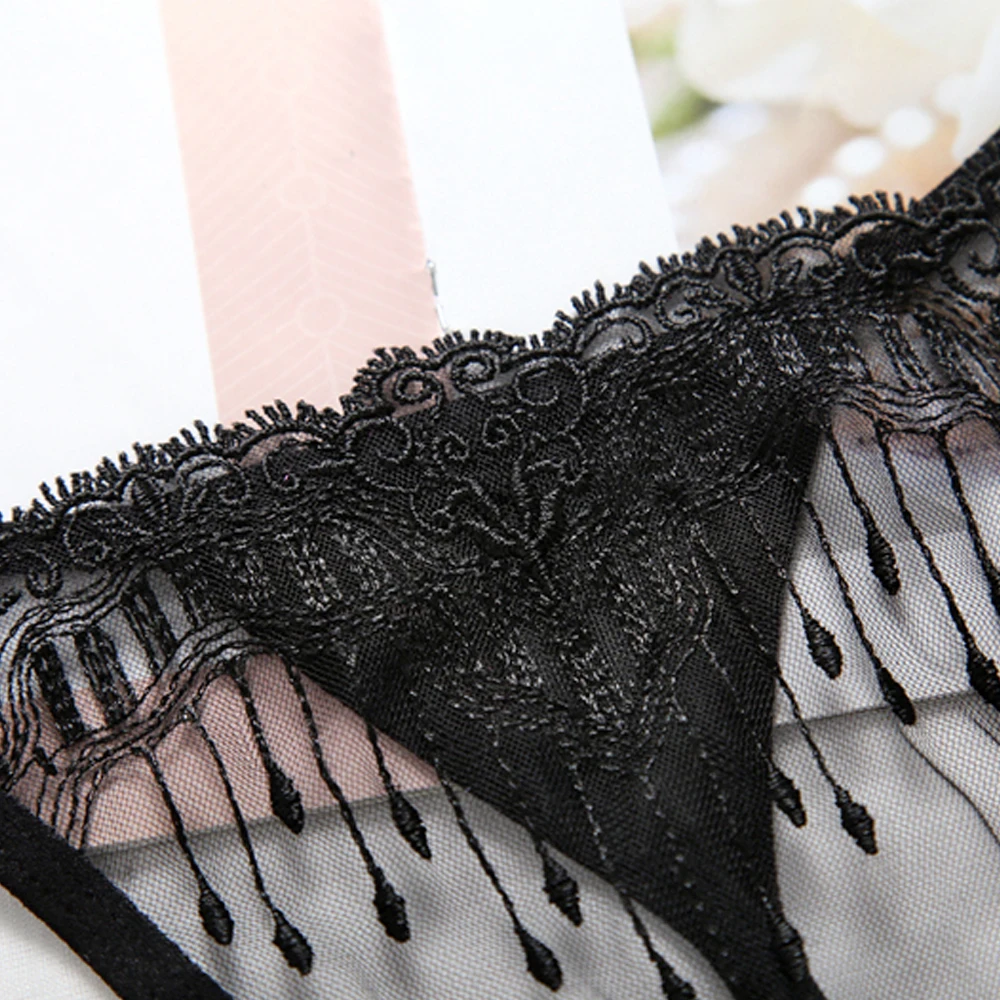 Женские стринги сексуальное Сетчатое нижнее белье с вышивкой женские трусики