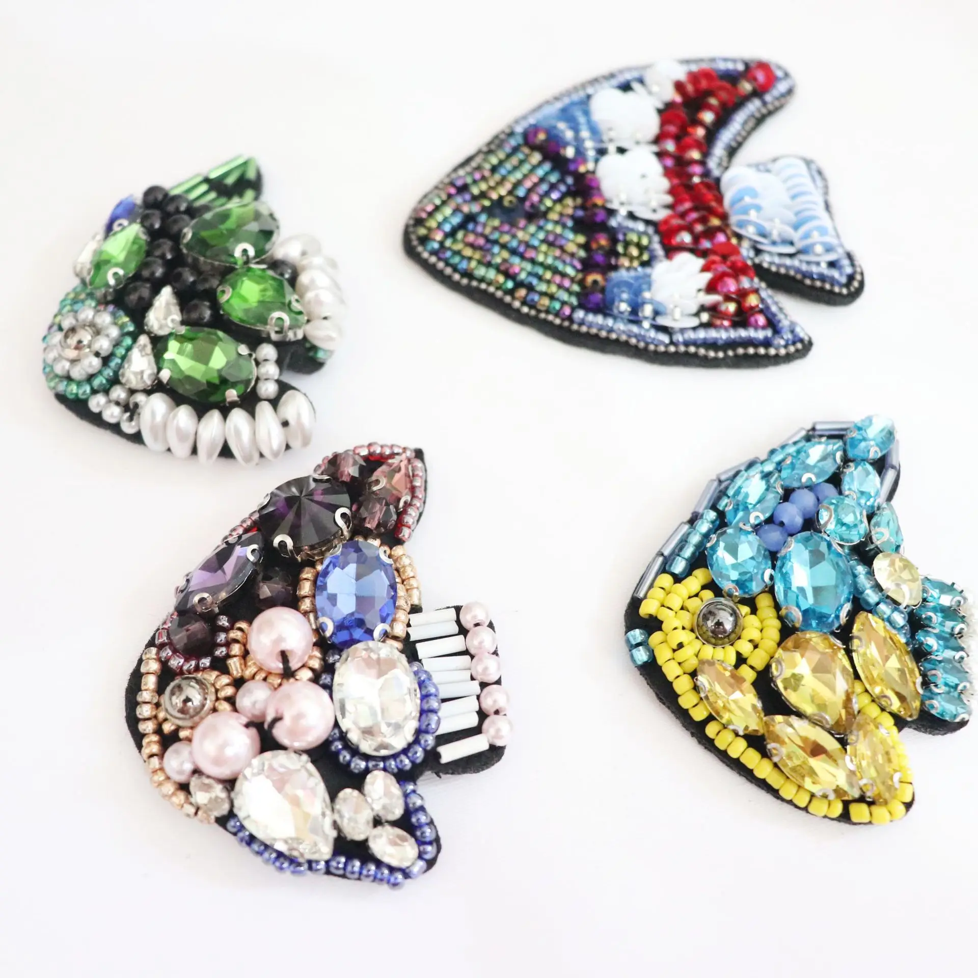 

Garment decoration cloth stickers DIY clothes hole patch stickers handmade beaded goldfish cloth stickers