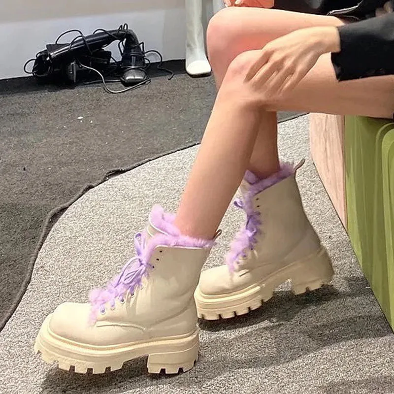 spesifikasi Sepatu Hangat Hak Sedang Ujung Persegi Wanita Musim Dingin Sepatu Kasual Suede Gaya Inggris Lapisan Bulu Ungu C16